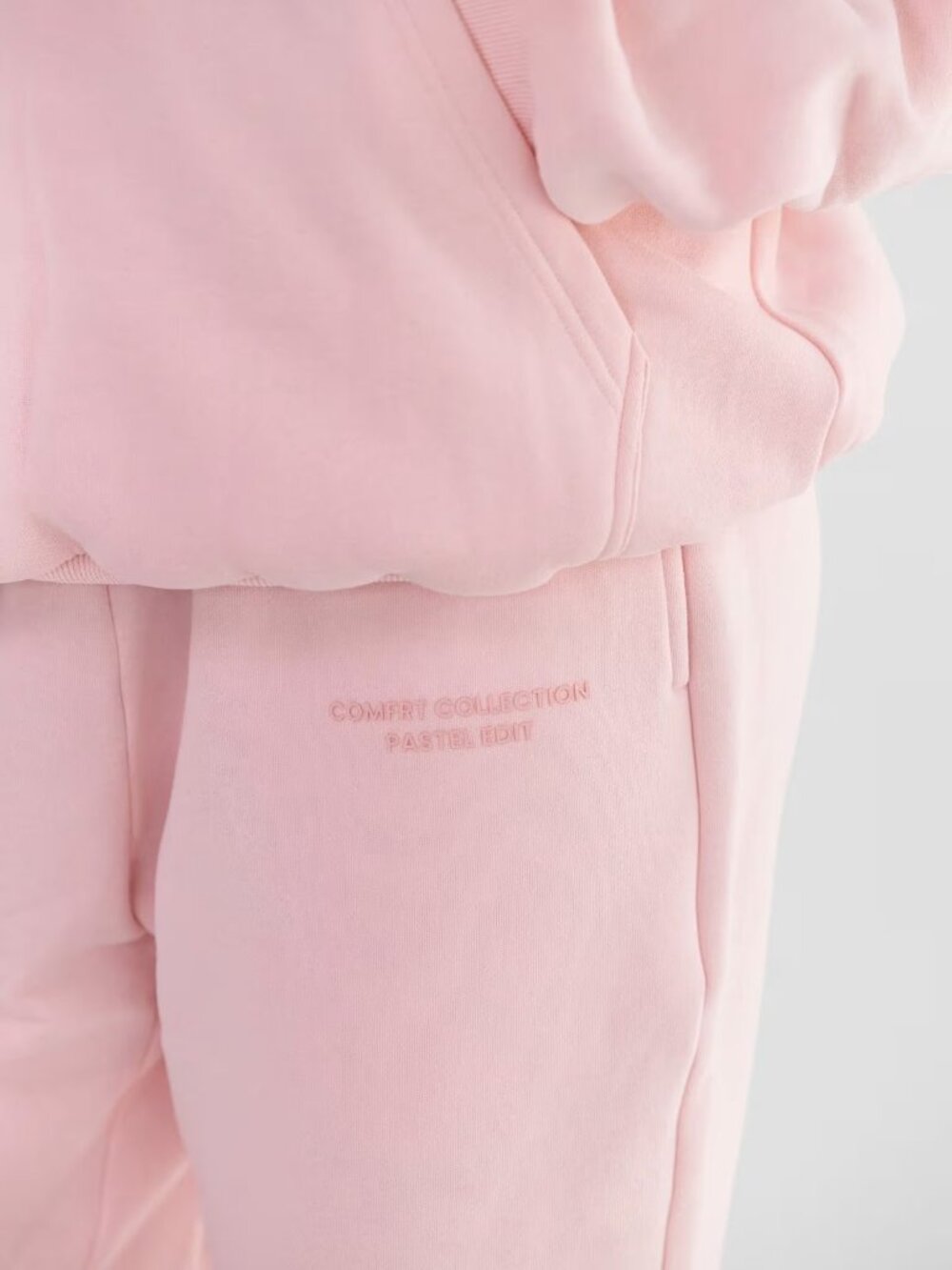 SOLD---Comfrt Pastel Sweatpants in Bubblegum Pink Oversized Unisex Size XS NWT - Picture 7 of 10
